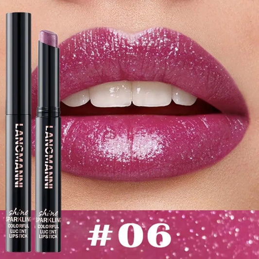 Rouge à lèvres #06 nacré diamant, lèvres rose fuchsia brillantes et pailletées