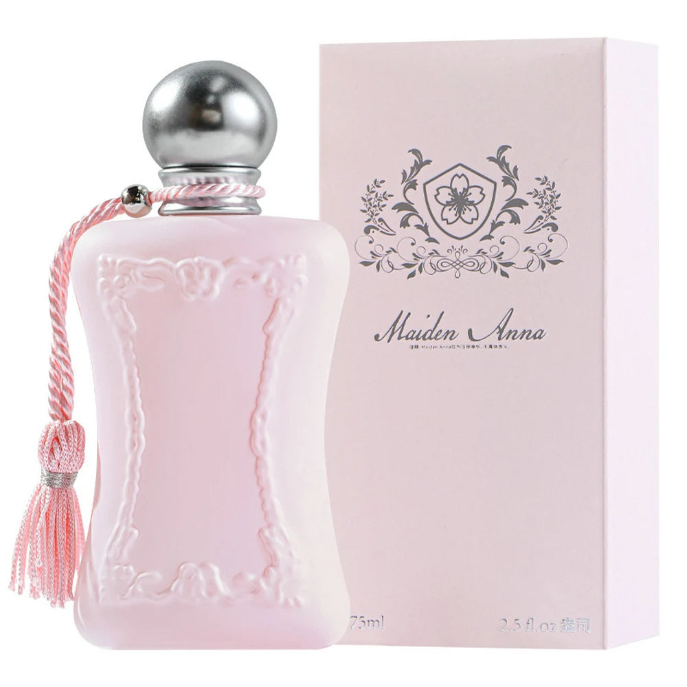 Parfum Séléna, flacon rose très clair avec bouchon argent et pompon tressé