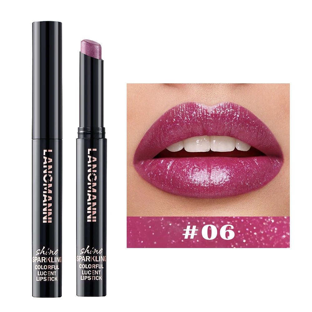 Rouge à lèvres #06 nacré diamant, lèvres prune rosée, brillance pailletée