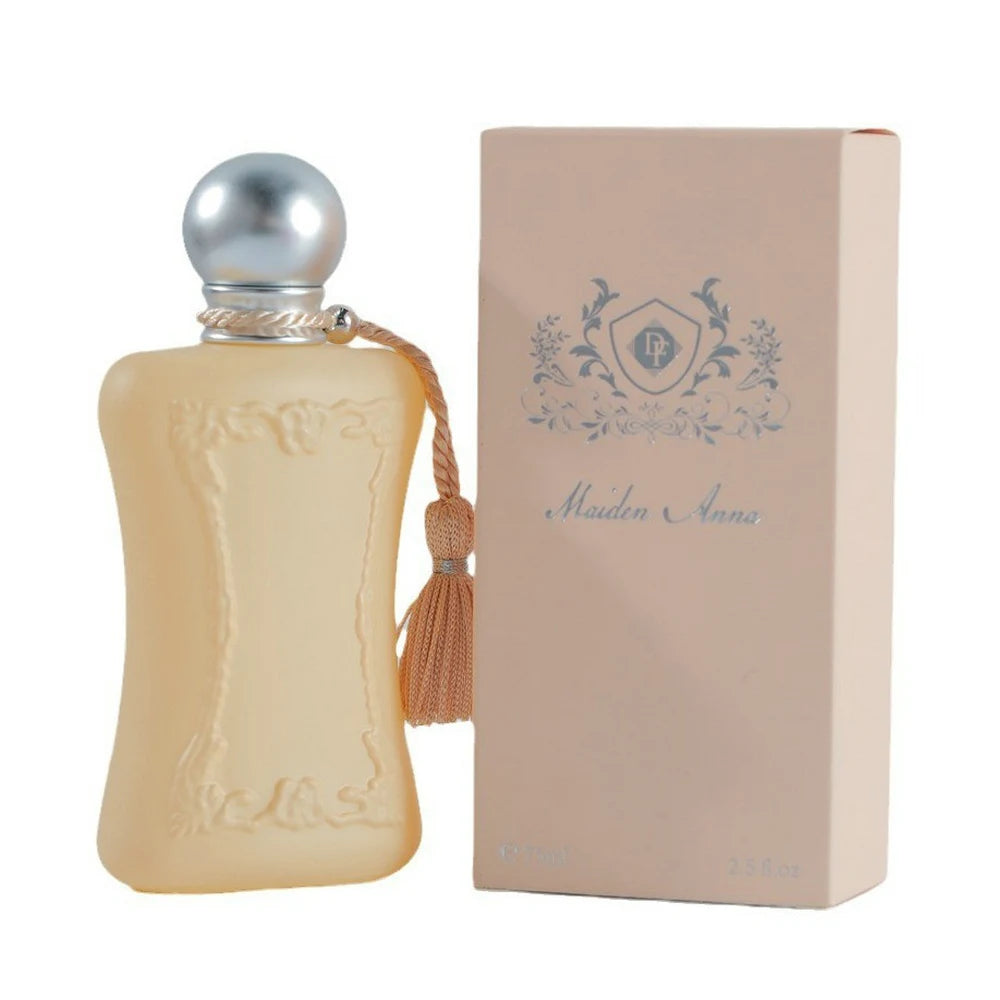 Parfum Séléna, flacon beige champagne avec bouchon argent et pompon tressé