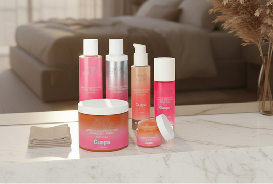 Coffret de soins GUAPA Musc Blanc : flacons roses et blancs, pot
